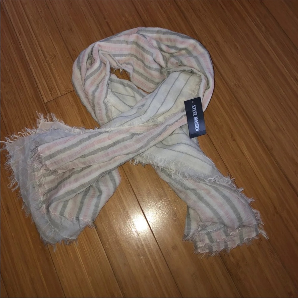 Steve Madden gray and pink stripes